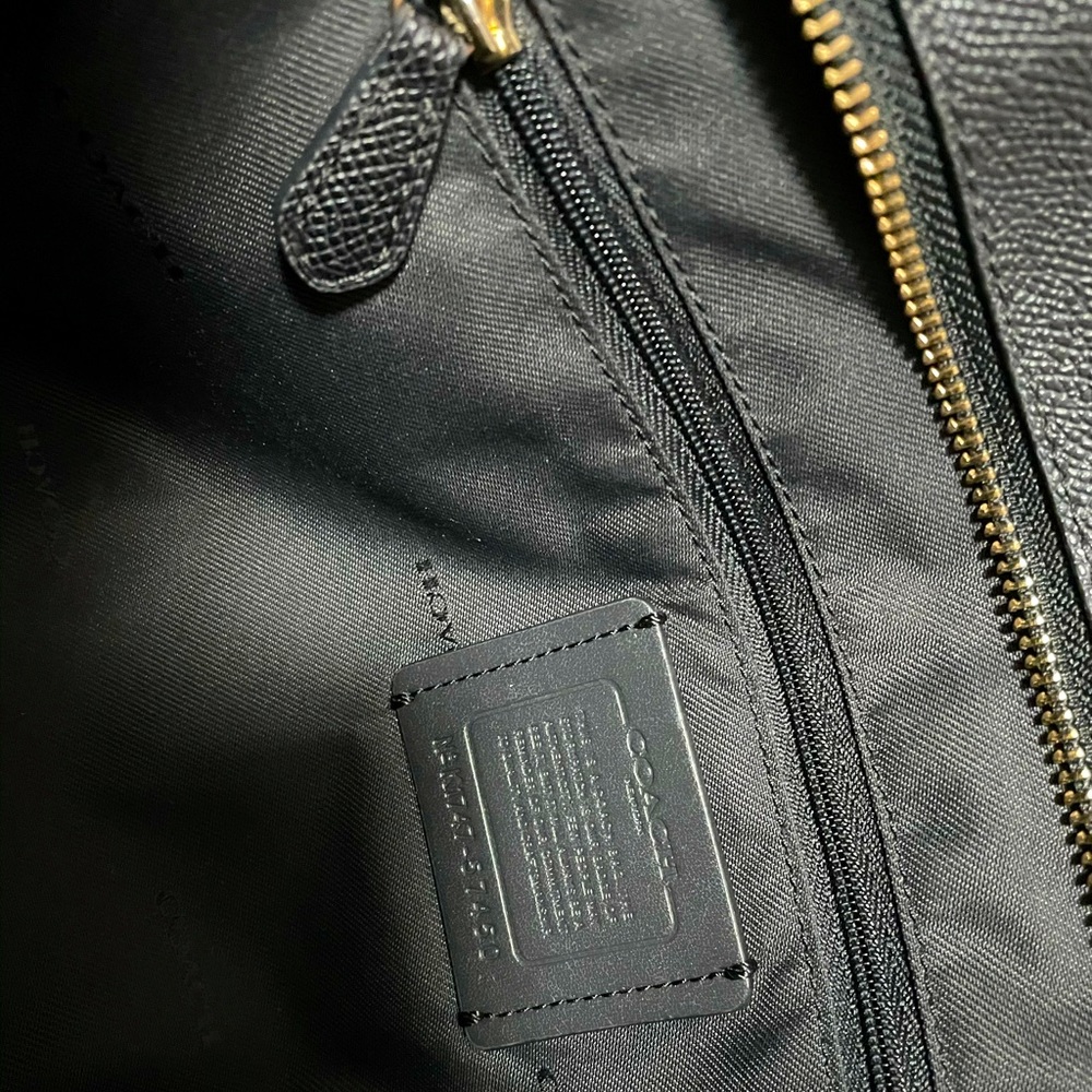 🖤Coach Shoulder Handbag🖤 - Picture 8 of 15